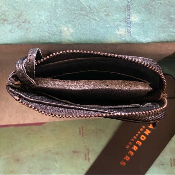 Wanderers Travel Co. Zip Pouch Black NWT - Picture 3 of 3